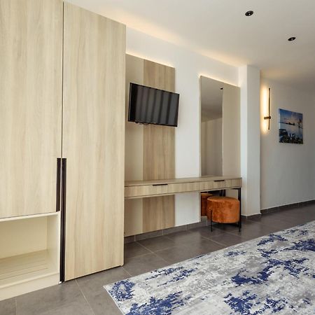 Continental Hotel Улцинь Экстерьер фото