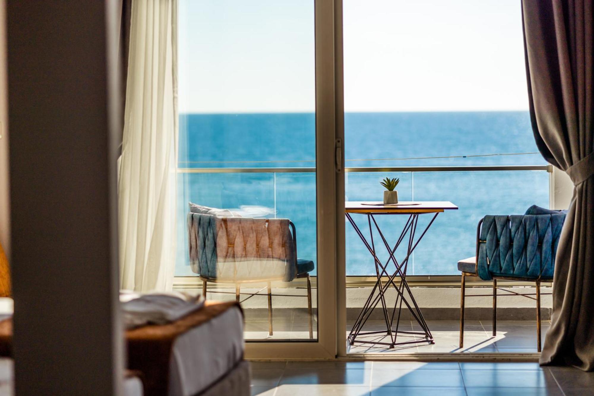 Continental Hotel Улцинь Экстерьер фото