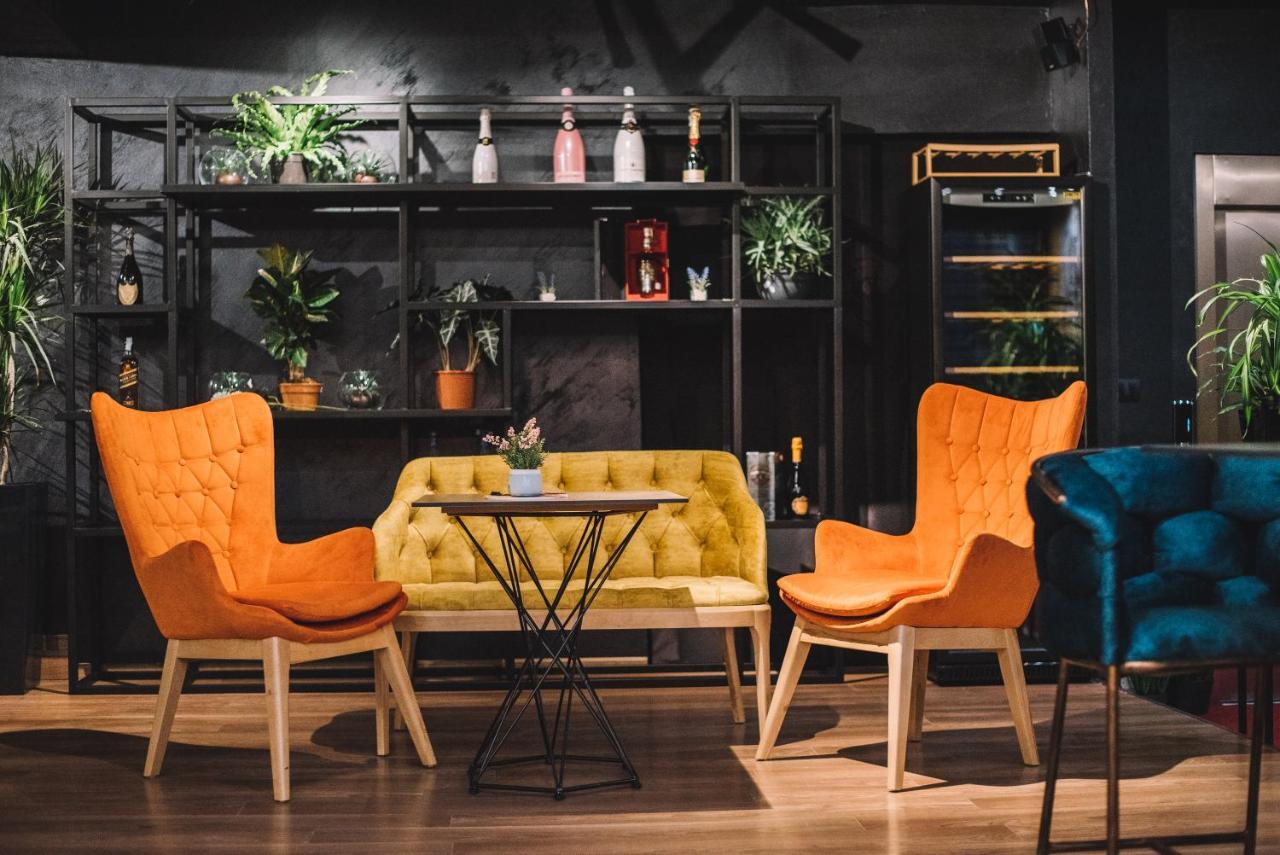 Continental Hotel Улцинь Экстерьер фото